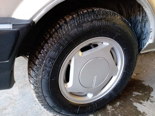 Santana 1.8 Gls 8v Álcool 4p Manual