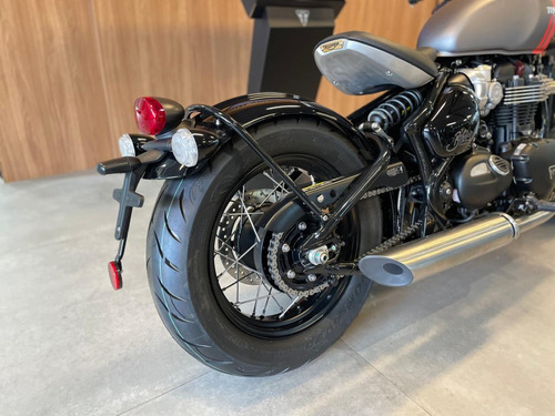 Triumph Bonneville Bobber 1200 25/25 Harley 883 (ja)