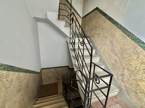 Apartamento En Alquiler Amoblado Parque Cordon Sur 1 Dorm.