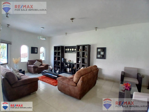 Casa En Lomas De Acapatzingo, Cuernavaca, Morelos (cesión De Derechos)clave 5383