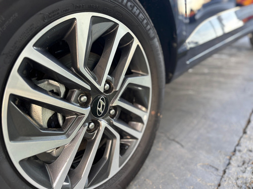 Hyundai HB20S 1.6 Premium 4p