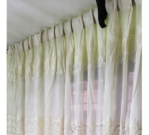 Hermosas Cortinas Dopiovello Beige Bordado En Relieve Listas (Usado)