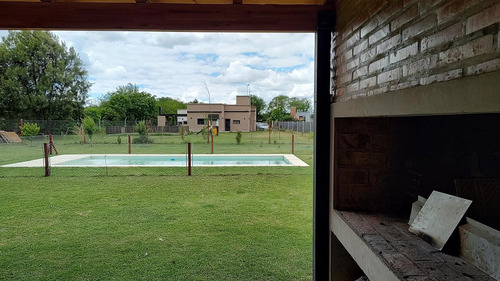 Casa Chalet En Venta En Pucará Los Búhos, Roldán, San Lorenzo