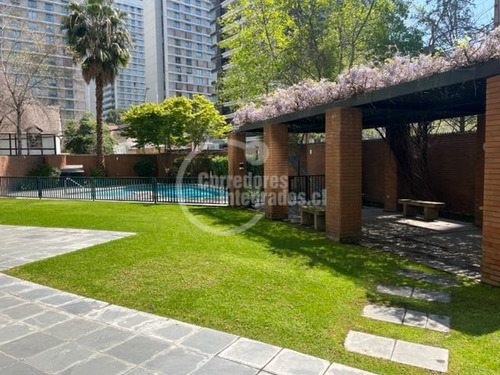 Metro Alcantara, Las Condes