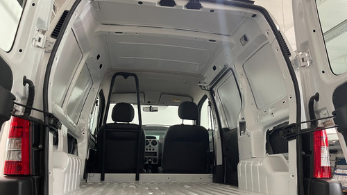 Imagen 3 de 25 de Peugeot Partner Confort Nafta