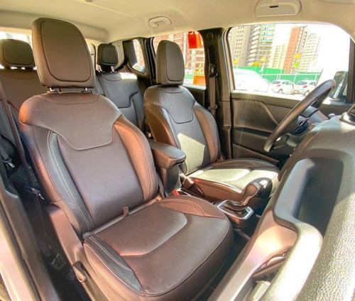 Imagem 9 de 9 de Jeep Renegade 1.8 16v Flex Longitude 4p Automático