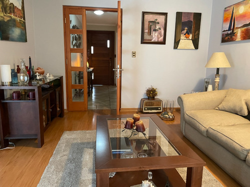 Hermosa Casa - Parque Cousiño Macul, Peñalolén