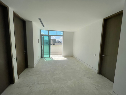 Imagen 11 de 23 de Vendo Apartamento 330m2 4h/5b/4p La Castellana