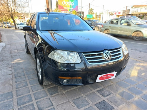 Imagen 2 de 11 de Volkswagen Bora 2012 2.0 Trendline 115cv