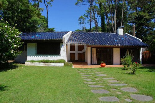 Imagen 12 de 12 de Casa En Venta Punta Del Este 3 Dormitorios, 1000 M2 Terreno