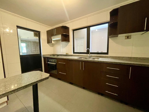 Casa, 4 Dormitorios, 4 Baños, Huertos Familiares
