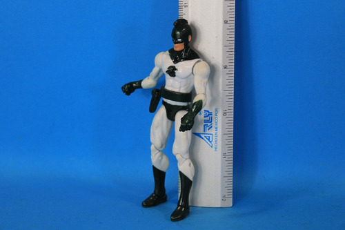 Captain Marvel Marvel Universe Hasbro Sin Arma (Usado)