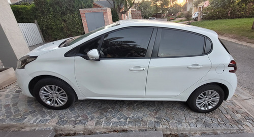 Peugeot 208 1.6 Allure Tiptronic