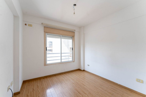 Venta 2 Ambientes Balcón Parrilla Baño Y Toilette