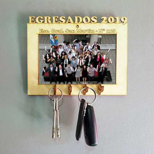 Imagen 3 de 6 de 17 Portaretratos Egresados Porta Llaves Souvenirs Fibrofacil