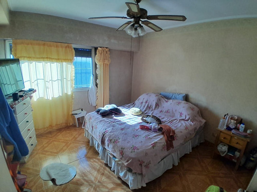 Excelente Chalet De 5 Ambientes