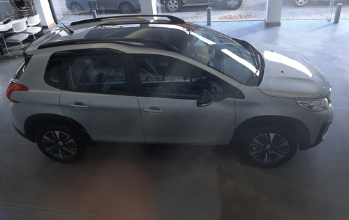 Imagen 8 de 12 de Peugeot 2008 Feline