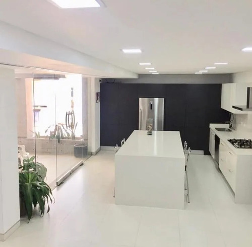 Imagen 2 de 14 de Venta De Moderna Casa En El Trigal Norte Valencia Lemc-389
