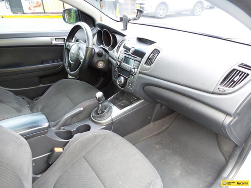 Imagen 21 de 25 de Kia Cerato Koup