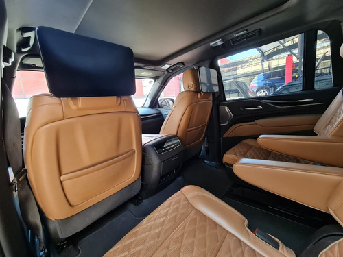 Cadillac Escalade Esv Premium 2023