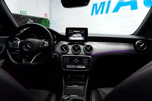 Mercedes-Benz Clase CLA 2.0 250 Cgi Sport At