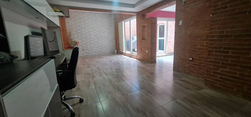 Venta Hermoso Tonwhouse Remodelado En Las Trinitarias San Diego Con Pozo De Agua