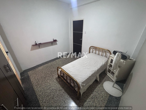 Alquiler Apartamento En Bello Monte, Cerca Del Registro, Baruta
