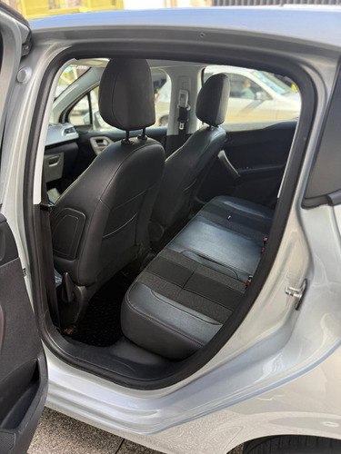 Peugeot 208 1.6 Feline Tiptronic