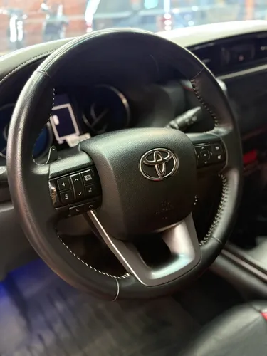 Toyota Fortuner 2022 Legender