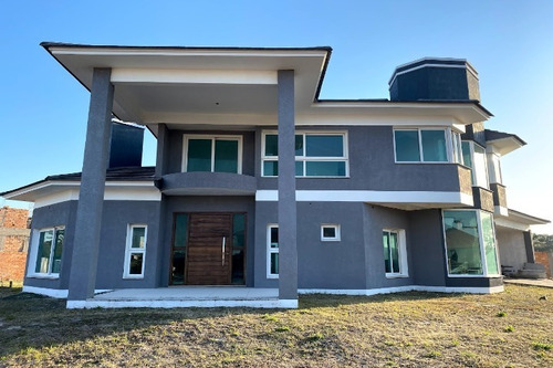 Imagem 1 de 2 de Casa À Venda Em Xangri-lá - Ca01480 - 69891262