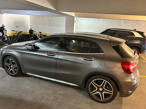 Mercedes-Benz Classe GLA GLA 250 SPORT 2.0 TB 16V 4X2 211CV AUT.
