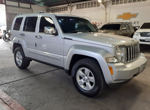 Imagen 2 de 7 de Jeep Cherokee