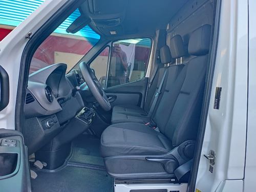 Mercedes-Benz Sprinter Furgão 2.2 Cdi 416 Longo Teto Alto 10,5m3 5p 6 marchas