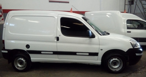 Peugeot Partner 2015 1.4 Furgon Presence Aa