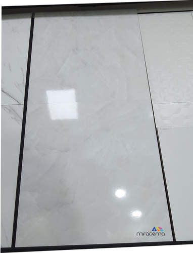 Imagen 4 de 7 de Ceramica Cañuelas 61x61 Rectificado Brillante Onix 1ª X 1 M2