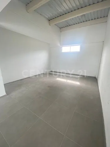 Local Comercial En Arriendo