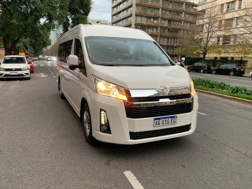 Toyota Hiace 2.8 Tdi Commuter 6at 14a