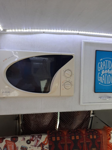 Imagem 12 de 14 de Volkswagem Kombi Home