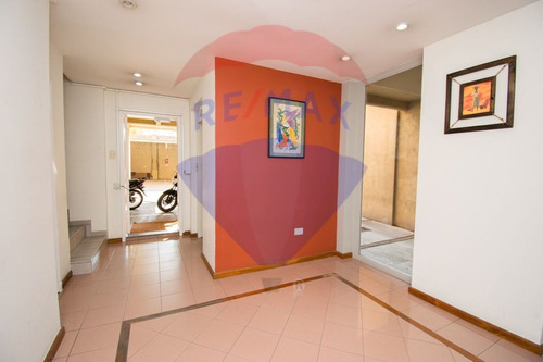 Imagen 3 de 22 de Departamento De 2 Dormitorios Microcentro En Venta