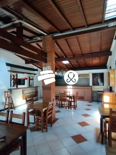 Casa Lota En Venta En Laureles Undefined Habitaciones