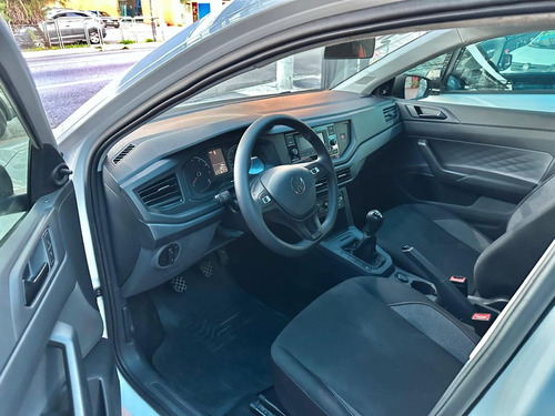Volkswagen Polo Track 1.0 Mpi 4P