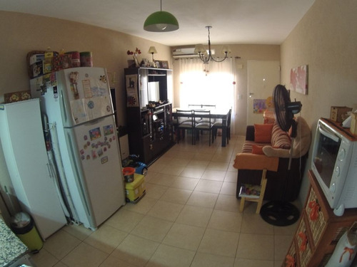 Imagen 1 de 6 de Venta Departamento 2 Ambientes- Morón