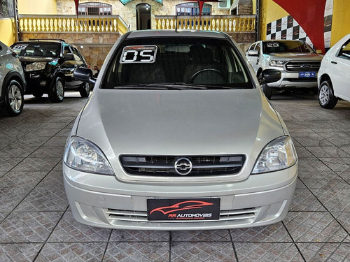 Chevrolet Corsa Sedan 1.8 MPFI MAXX SEDAN 8V