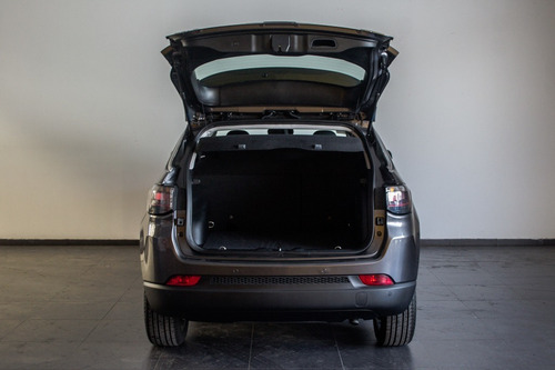 Imagen 6 de 15 de Jeep Compass 2021 2.4 Longitude Plus