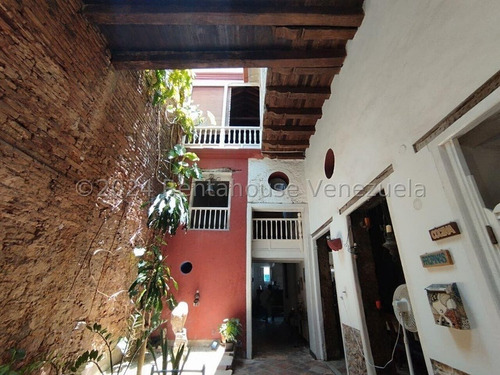 Posadas Combina Lo Colonial Con Lo Moderno 25-4837