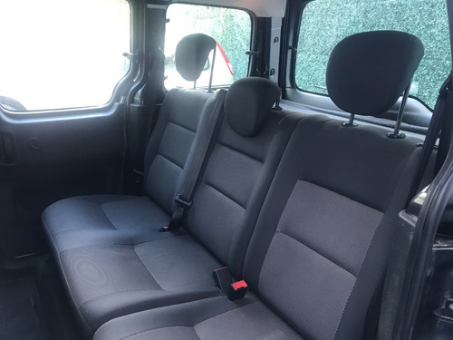 Peugeot Partner Patagonica Hdi 1.6 Vtc Año 2015 - Liv Motors