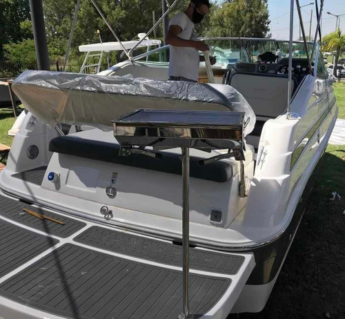 Quicksilver 2700 C/ Volvo 300 Hp Day Cruiser