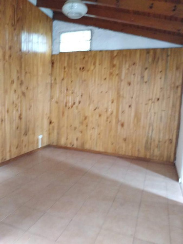 Imagen 20 de 27 de Venta - Casa Y Dos Departamentos - Bella Vista