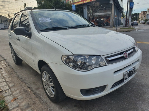 Imagen 1 de 12 de Fiat Palio 1.4 Attractive 85cv 2014