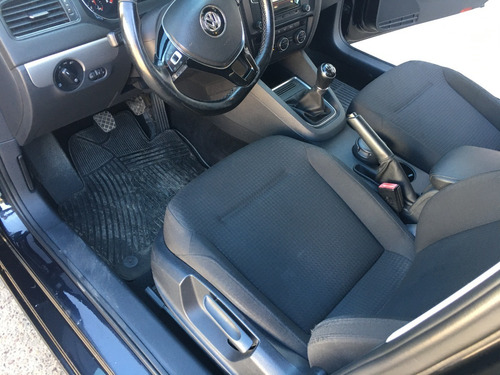 Imagen 8 de 14 de Volkswagen Vento 2.0 Advance 115 Cv Package